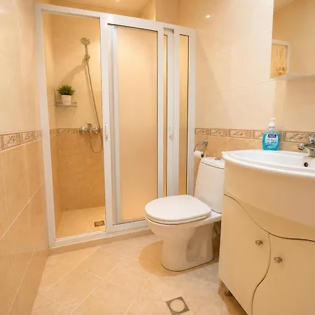 Apartment Sunny - Location & Free Parking *